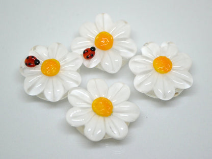 Chamomile flower lampwork beads with ladybug, Lentils beads, White flower beads, White floral lampwork