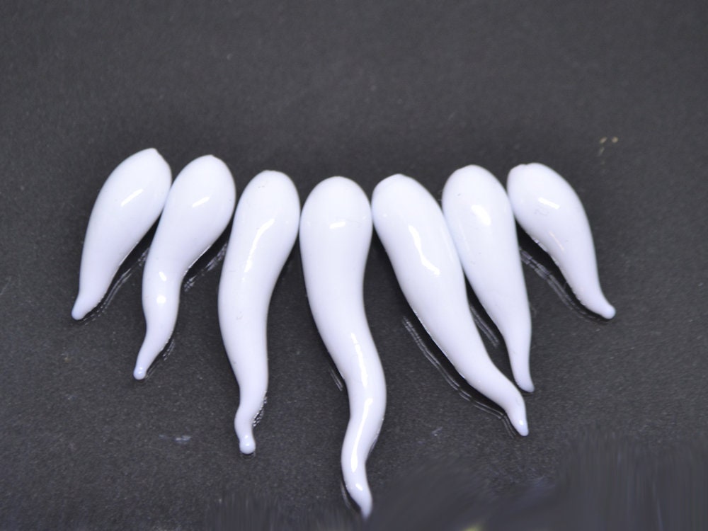 White opaque Lampwork Icicle, Icicle Glass Beads, Christmas beads, Glass Miniature Winter, Icicle pendant, Handmade lampwork, half-drilled