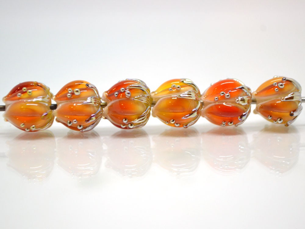 Red orange glass beads gold dots, 10mm flower beads, Artisan lampwork bead, Red lampwork spacer, Craft beads, Floral lampwork, Flower spacer