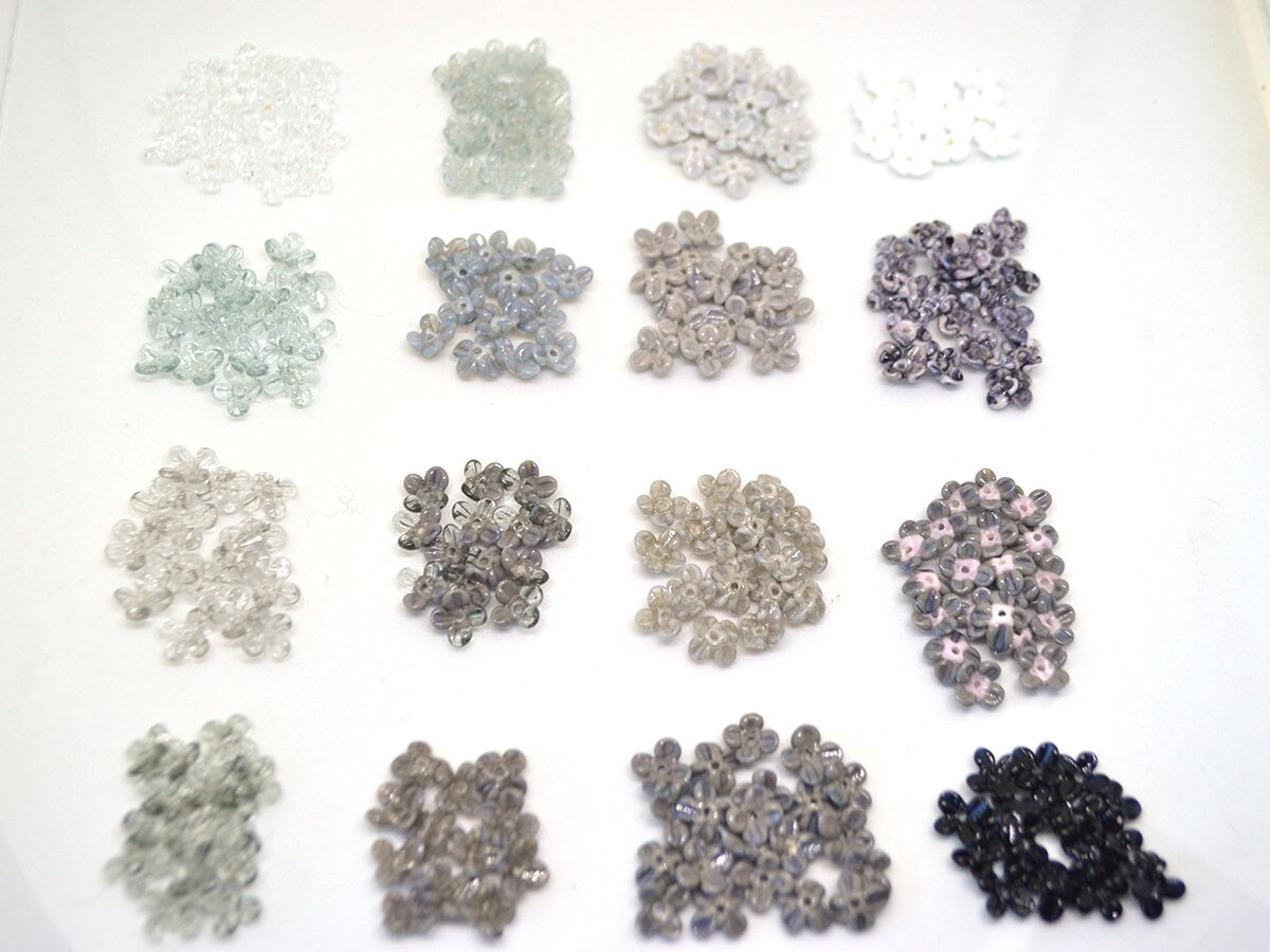 Gray small flower beads, Black cute flowers for headband, White tiny flowers, mini glass flowers, transparent lampwork beads