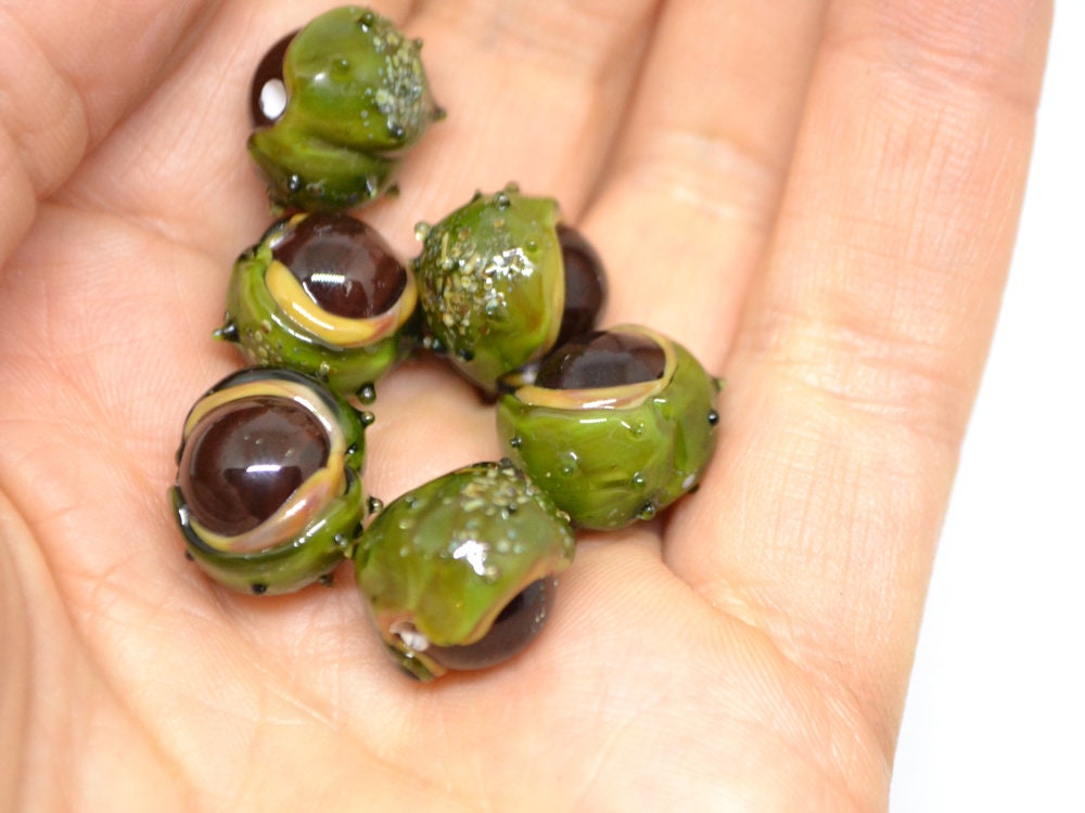 Lampwork chestnut beads, Handmade lampwork bead, Forrest glass beads, Green brown glass beads, Berry beads, Food glass bead,Artisan lampwork