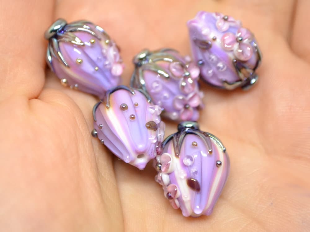 Lavender flower bouquet lampwork beads, Light purple lampwork beads, Artisan lampwork, beads for Designer