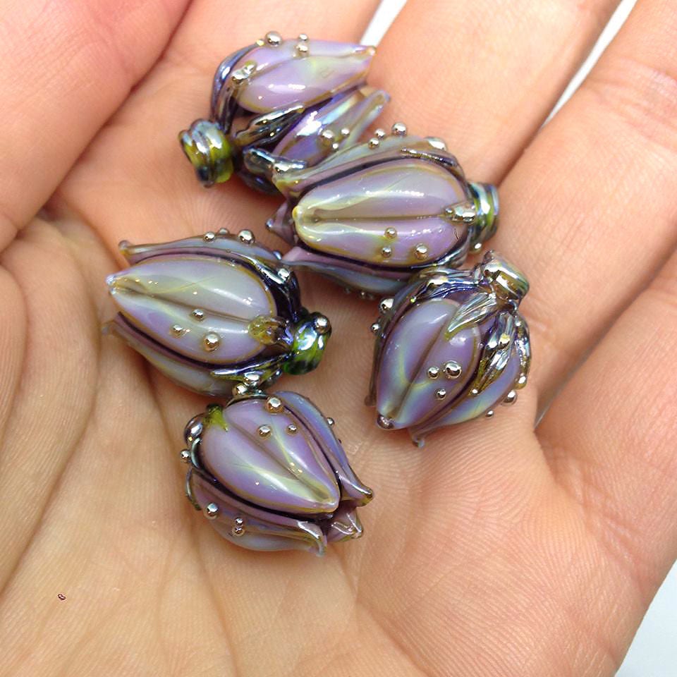 lavender glass flower handmade beads iridescent nothern light artisan lampwork flower beads for jewelry making glass beads purple glass bead
