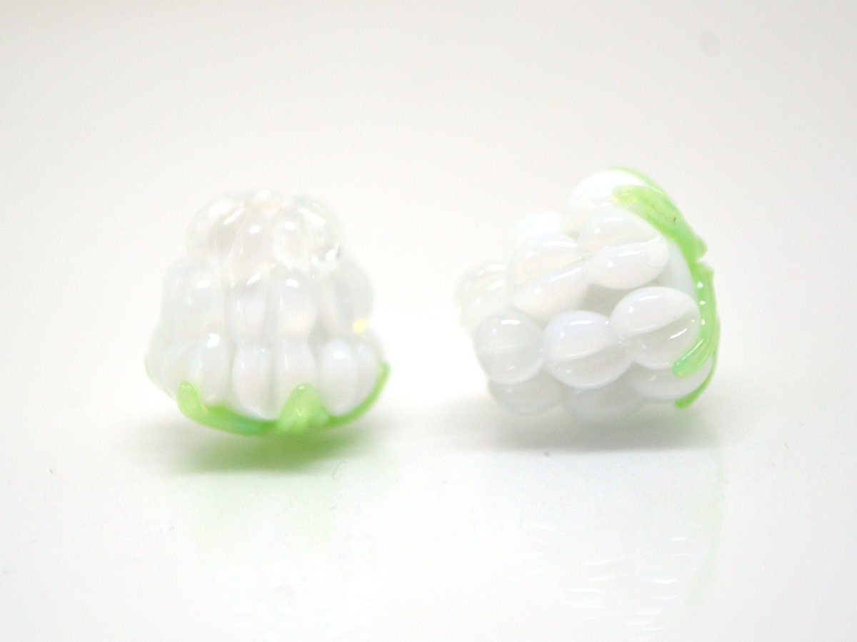 White lampwork raspberry, White glass berries, Berry jewelry making, Lampwork raspberries, Berry fruit beads, White Raspberry green leaf