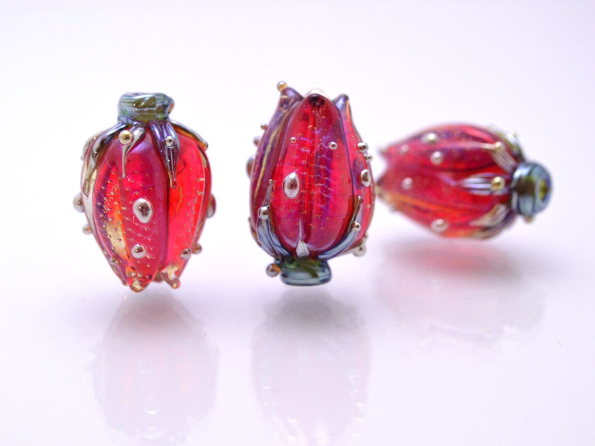 Handmade lampwork Flower lampwork Artisan lampwork Floral pendant Glass Beads pink red wine netting pendant jewelry making romantic silver