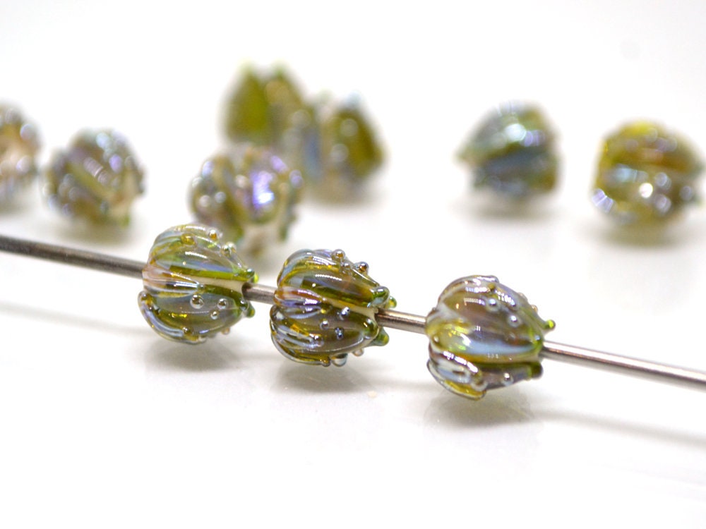 Olive gold flower beads, 7mm glass beads, Small flower beads, Tea green floral beads, Tiny flower beads