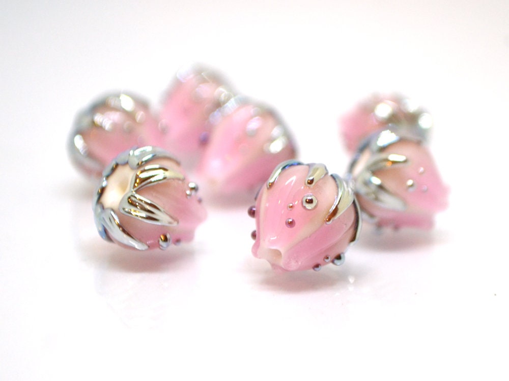 Tender Pale pink glass flower beads gold leaves, Artisan lampwork, 10mm flower bead, Pastel pink beads