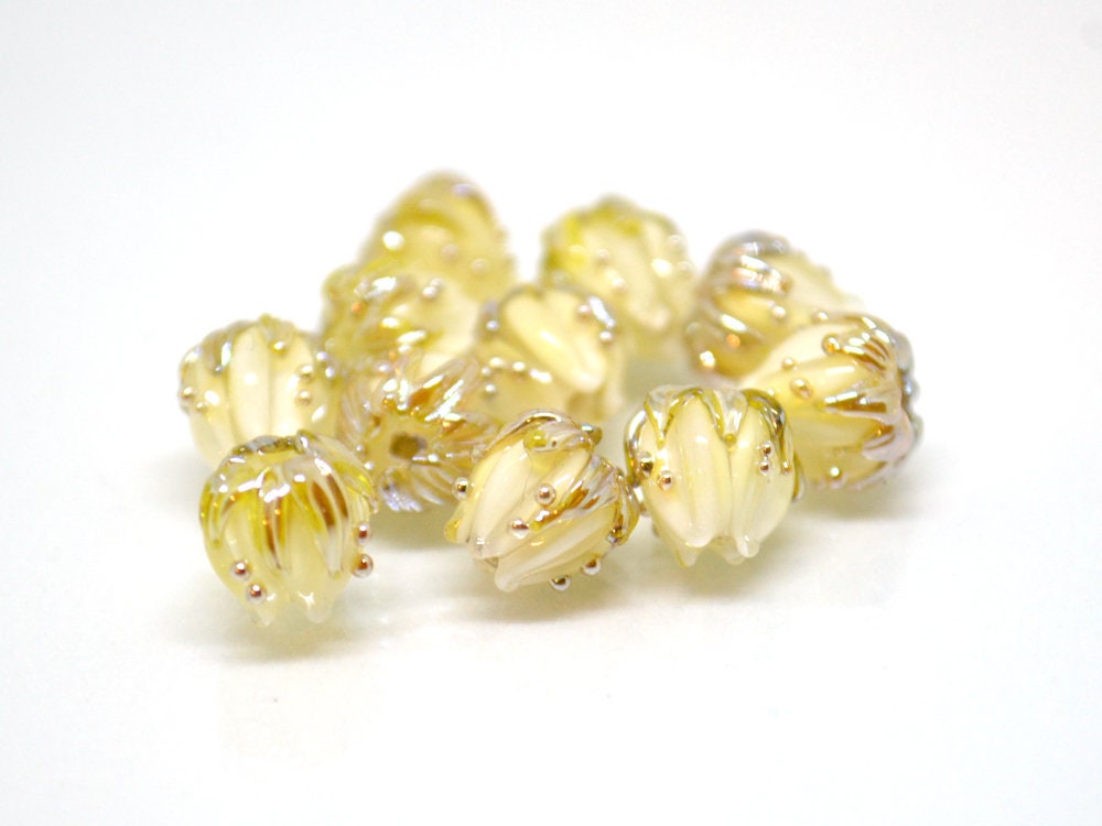 White flower beads with gold leaves, Tiny glass beads, 7mm flower beads, Small lampwork beads