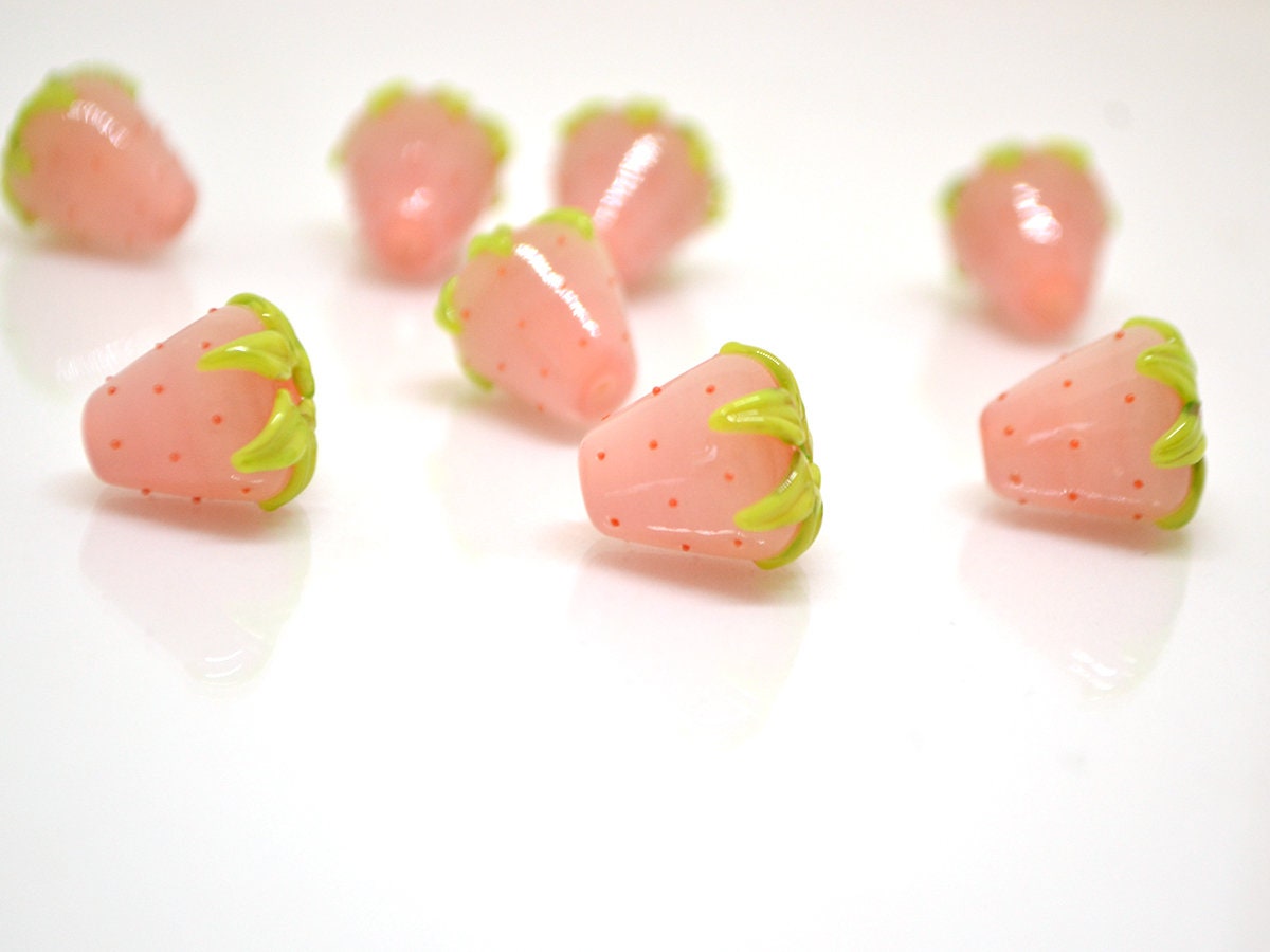 Pale orange Strawberry beads, Glass berry beads, Lampwork berries, Lampwork strawberry, Nature inspired, Berry jewelry