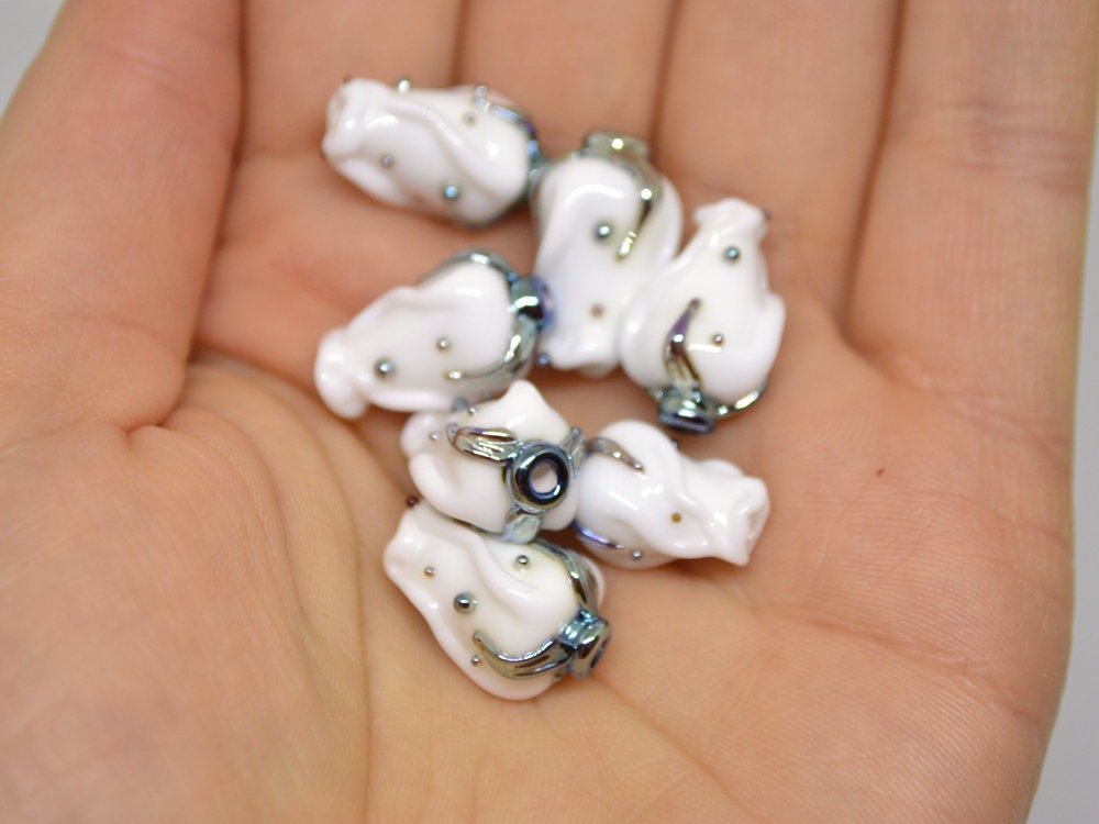 White twist rosebud beads, Wedding flower Glass Bead, Floral lampwork bead, Artisan lampwork beads