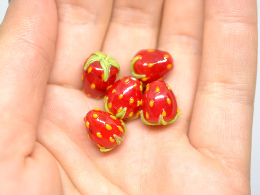 Red Strawberry lampwork beads, Glass berries, Lampwork strawberry, Berry fruit beads, Red green beads, Nature inspired, artisan lampwork