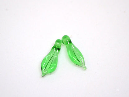 Peridot Green glass leaf beads, Lampwork leaves, Top drilled leaf beads, Jewelry making, Leaf pendant, Light Green Floral lampwork