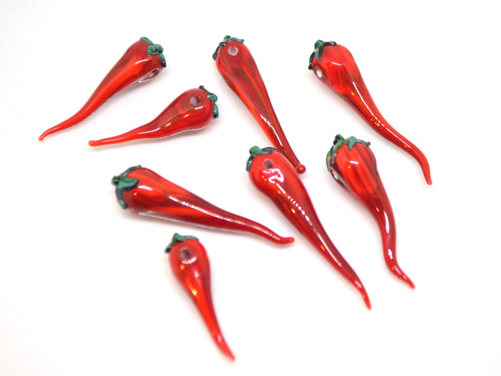 Red chili peppers, Glass chili beads, Horizontal center-drilled beads, Vegetable beads, Farm pendant, red green