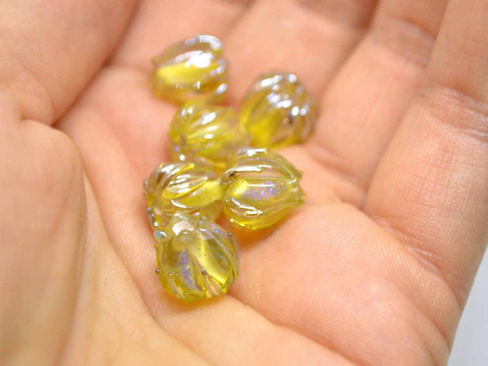 Yellow gold flower beads, Lemon yellow lampwork beads, 10mm flower beads, flower lampwork bead, Artisan lampwork, transparent beads