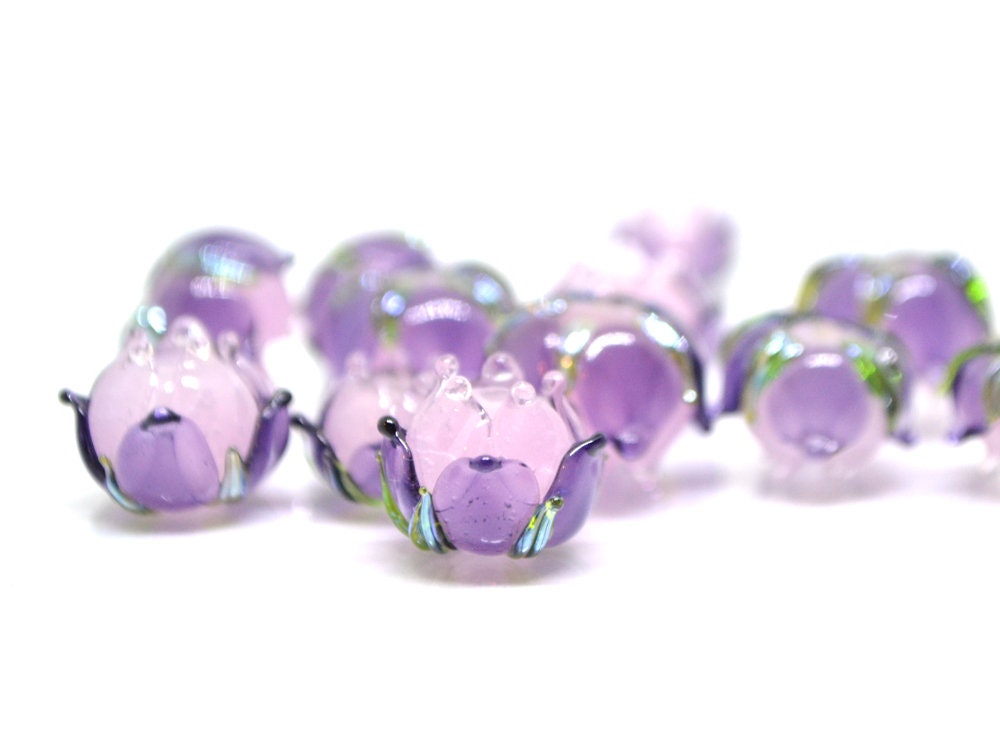 Lavender pink flower beads, Lampwork floral beads, Amethyst flower beads, Lilac glass beads, Purple flower beads, Beads for earrings