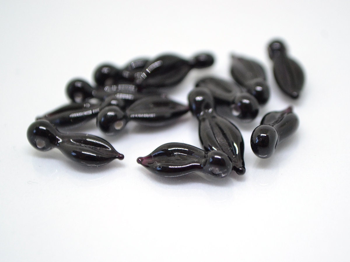 Black lampwork leaf beads, Small Leaf beads, Small Leaf charm, Black leaves, Tiny Glass leaves, Top drilled leaf beads, Lampwork leaf bead