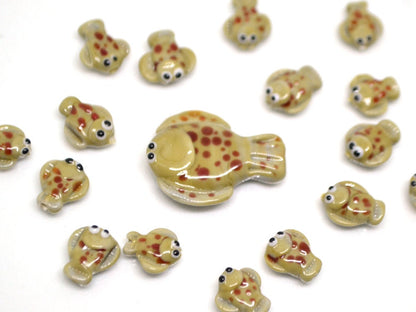 Lampwork fish beads, Green glass flounder, Lampwork flounder, Glass fish, River fish beads, avocado green