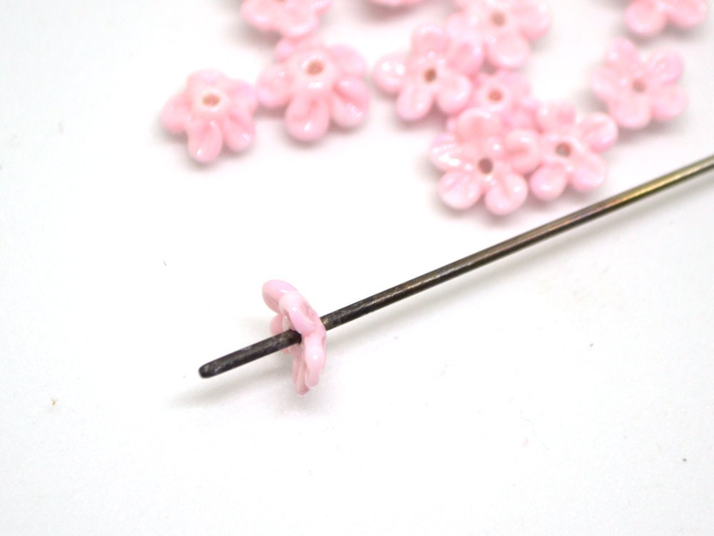 Opaque pink Mini flower beads, Pink spacer beads, Wedding lampwork, Flower bead caps, Flower applique, Tiny flowers, Small flower beads