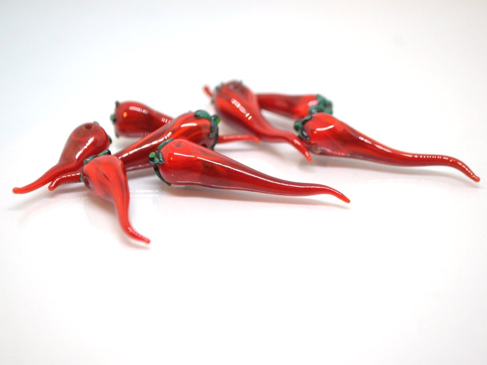 Red chili peppers, Glass chili beads, Horizontal center-drilled beads, Vegetable beads, Farm pendant, red green
