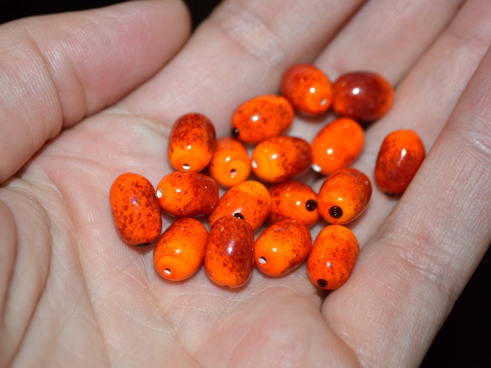Glass sea buckthorn beads 2 pcs, Orange Glass berry, Orange lampwork beads,  Lampwork berries, Artisan lampwork, half-drilled beads