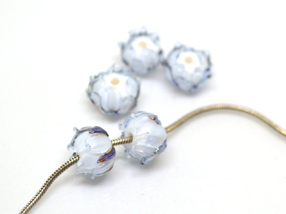 Light purple lampwork beads, Transparent purple flower beads, lavender silver flower beads, Artisan lampwork