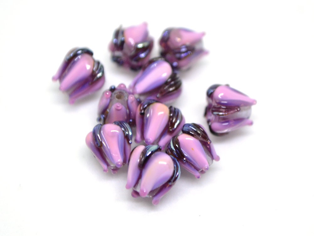 Deep purple lavender small lampwork beads, Purple floral beads, Artisan lampwork, Tiny glass beads, Tiny beads, 7mm flower beads, glass art
