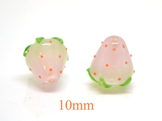 Blush pink Strawberry 10mm glass beads, Pale Pink Lampwork berries, Small strawberry, Berry fruit beads, Berry Jewelry, Small glass beads