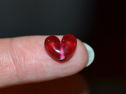 Small pink heart beads, Flat heart beads, Lampwork heart, Pink glass beads, Glass heart shape bead, Heart bracelet making, Artisan lampwork