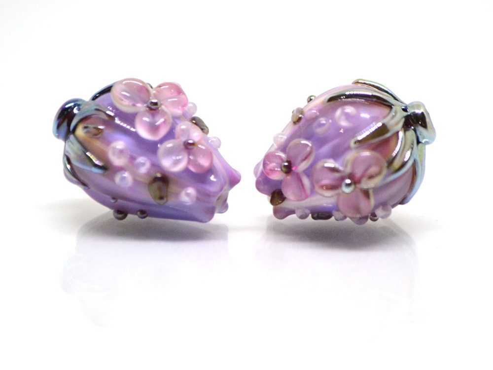Lavender flower bouquet lampwork beads, Light purple lampwork beads, Artisan lampwork, beads for Designer