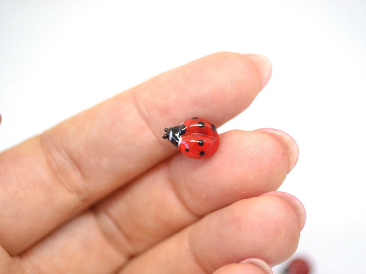 Lampwork ladybug beads