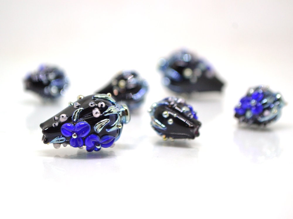 Black and Blue flower beads,  bouquet lampwork beads, Cobalt blue floral beads, Black blue silver beads, Beads for earrings,Artisan lampwork