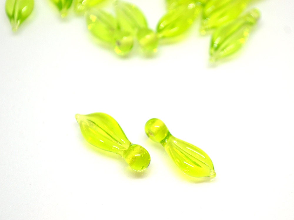 Salad Green Lampwork leaves, Glass leaf beads, Top drilled leaf beads, DIY Jewelry, Glass Leaf charm, Light Green Floral lampwork