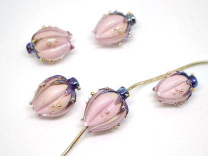 Pastel pink and silver flower glass beads, Floral lampwork, Pale pink beads, Artisan lampwork, Light pink beads, Handmade glass flower bud