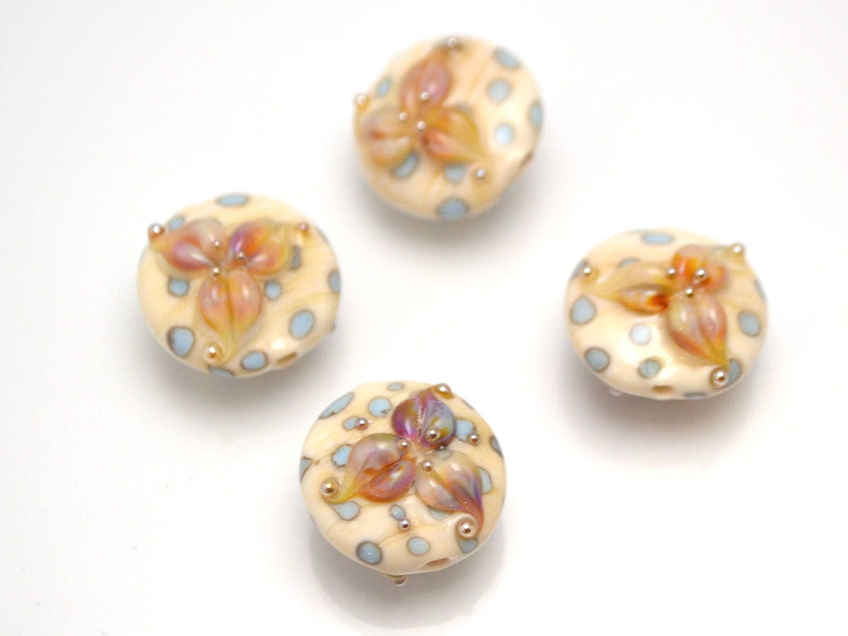 Lentils lampwork beads - Beige Ivory glass beads - Lampwork beads - Lily flower lampwork beads - Murano glass - Ivory bead set - Jewelry