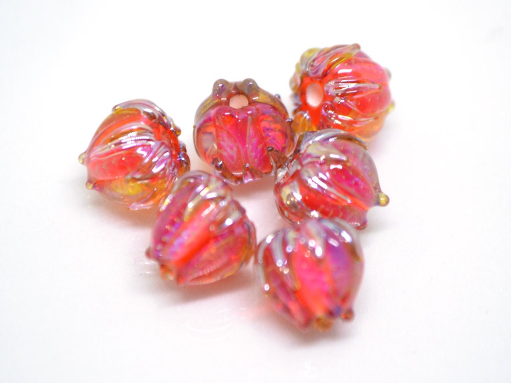Red orange silver floral beads, Flower lampwork bead, 10mm flower beads, Lampwork flower glass beads, Artisan lampwork, bright glass beads