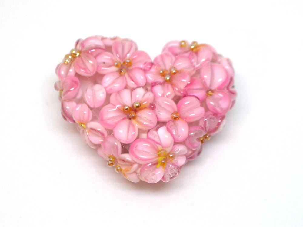 heart flower pendant glass heart pendant set of beads romantic jewelry making 3 heart pendant 3 sisters necklace floral art glass pendant