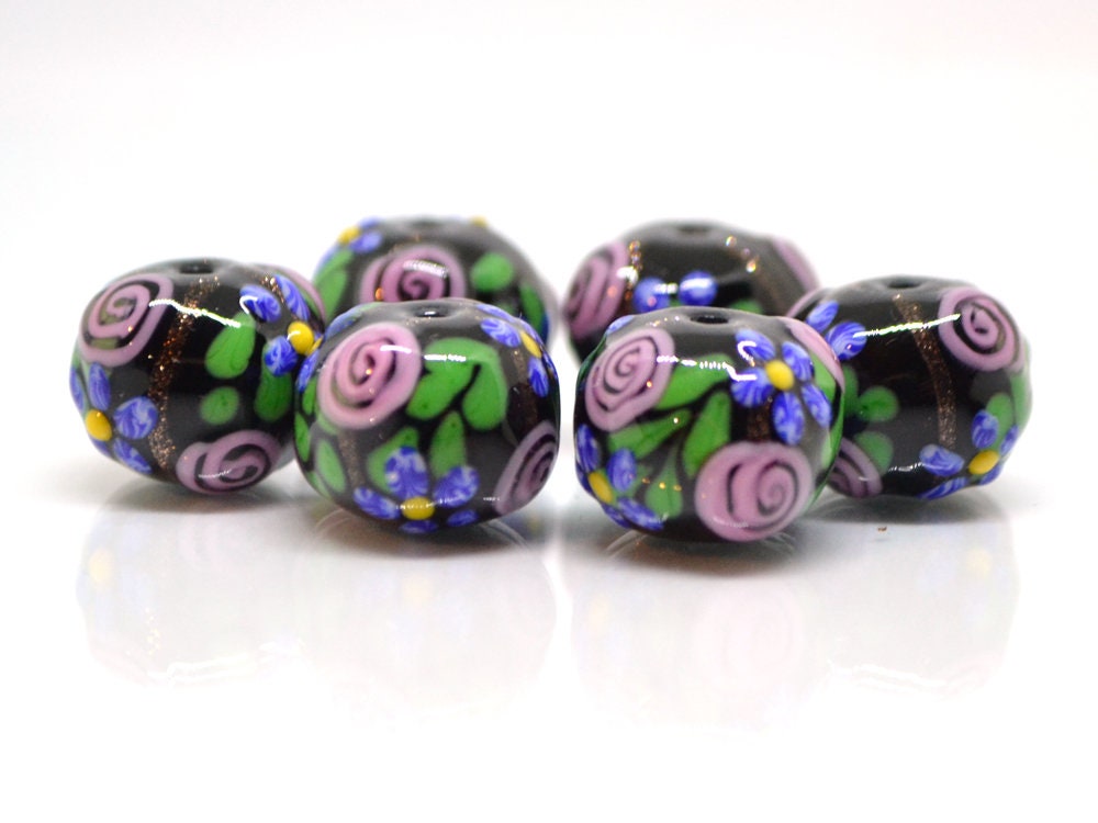 Ethnic black Glass beads, Venetian Glass, Vintage bead jewelry, Black pink glass beads, Artisan lampwork, flower, hutsul beads