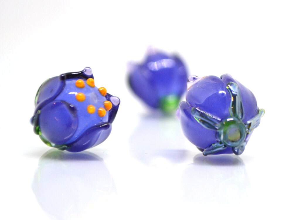 Purple bell flower beads, Lampwork bell beads, Purple flower beads, Artisan lampwork, handmade flower beads, 13mm beads, Floral lampwork