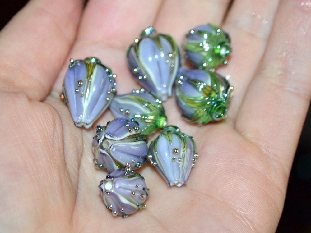 Pastel purple flower beads, Periwinkle flower beads, Handmade glass beads, Floral pendant,Flower lampwork, Lampwork flower beads