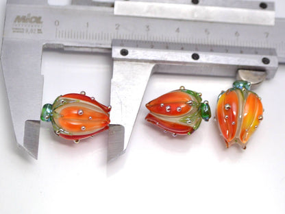 Red rosebud Handmade Lampwork Beads Artisan Lampwork Flower Glass Beads Red Orange Glass Beads Glass Floral Lampwork Flower Bud Rose Beads