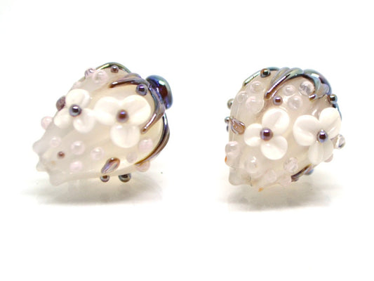 White Glass flower bouquet on lampwork bud beads, Miniature flowers, Glass miniature, Artisan lampwork, White silver glass flower beads