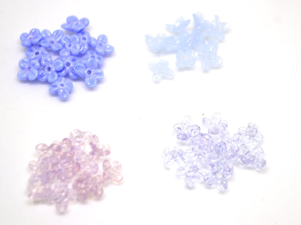 Lavender small flower beads, Purple cute flowers for headband, flowers for tiara making, mini glass flowers, transparent lampwork beads