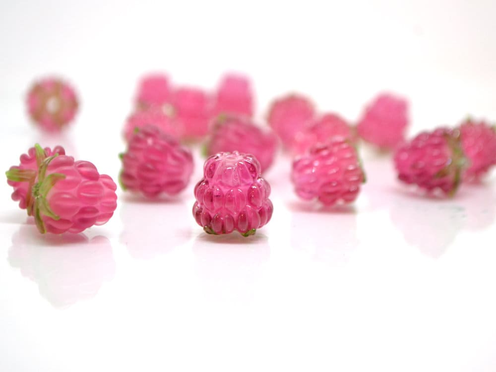 Bright pink lampwork raspberry, Frost glass berries, Lampwork raspberries, Berry fruit beads, Glass Raspberry
