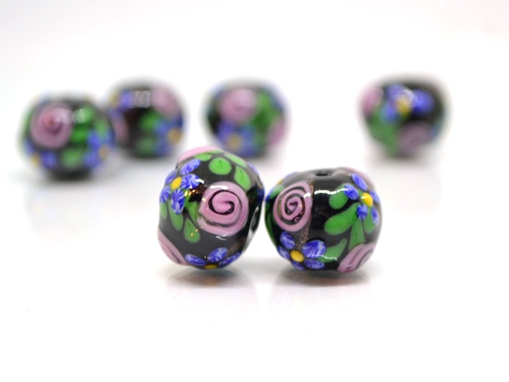Ethnic black Glass beads, Venetian Glass, Vintage bead jewelry, Black pink glass beads, Artisan lampwork, flower, hutsul beads