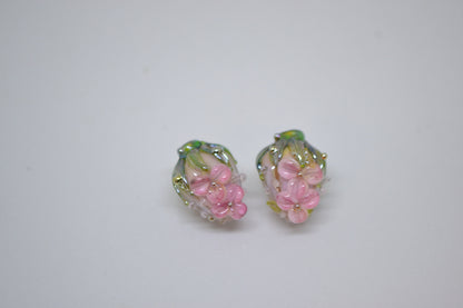 Pink flower bouquet lampwork beads, Tender pink lampwork beads with green leaves, Artisan lampwork, Beads for earrings, one bead