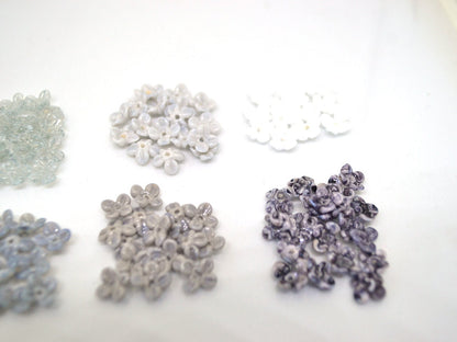 Gray small flower beads, Black cute flowers for headband, White tiny flowers, mini glass flowers, transparent lampwork beads