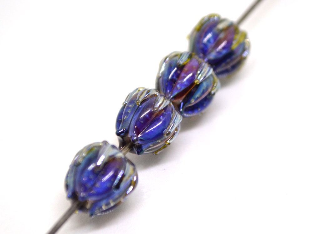 Amazing black blue silver flower beads, Lampwork bud beads, Floral lampwork, 10mm flower beads, Artisan lampwork, galaxy glass beads,netting