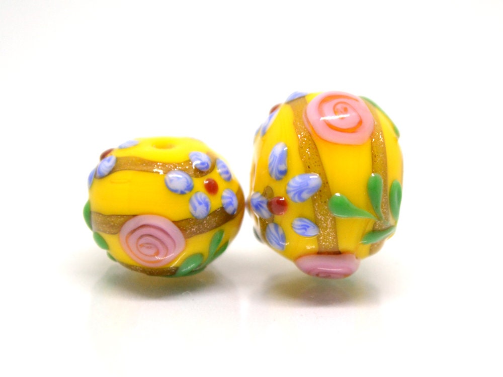 Sunny Yellow Glass beads, Vintage glass beads, Venetian Glass, One of a kind beads, Set of beads, Artisan lampwork