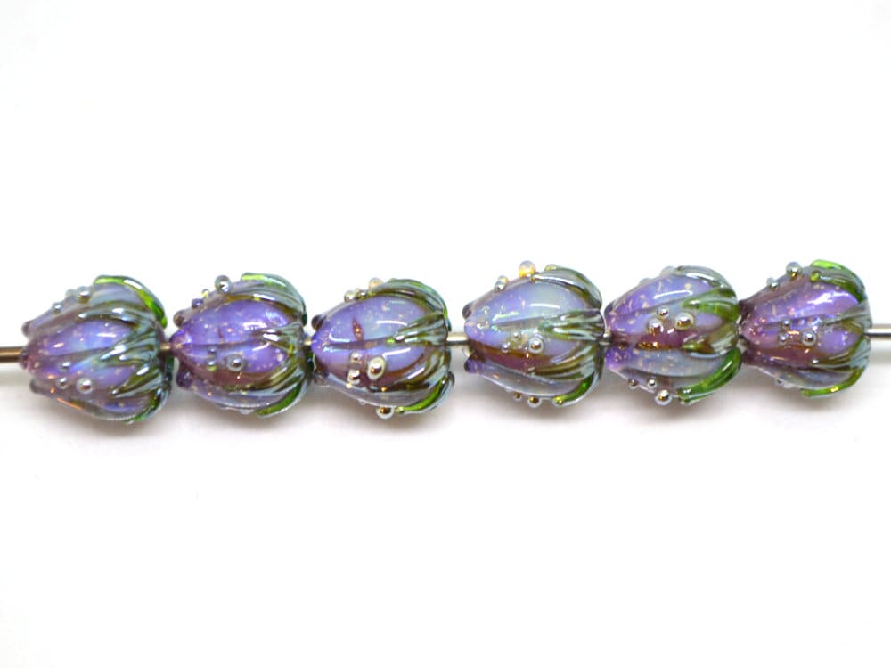 Purple lavender sparkling flower beads green leaves, stardust flower, 10mm flower beads, Glass flower beads Floral lampwork Artisan lampwork