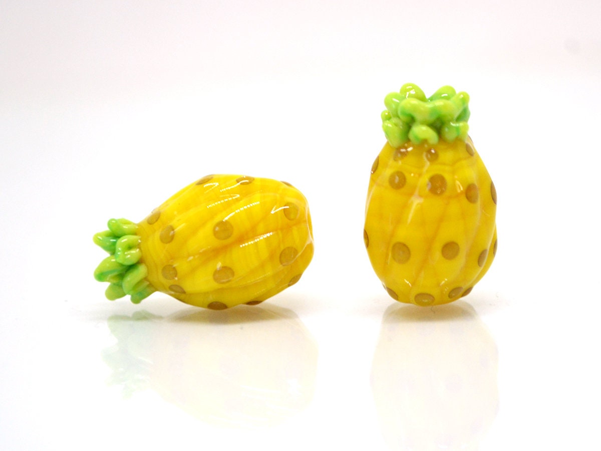 Glass pineapple beads, Yellow lampwork beads, Ananas glass beads, Glass fruit beads, Lampwork berry, Artisan lampwork, Food glass beads